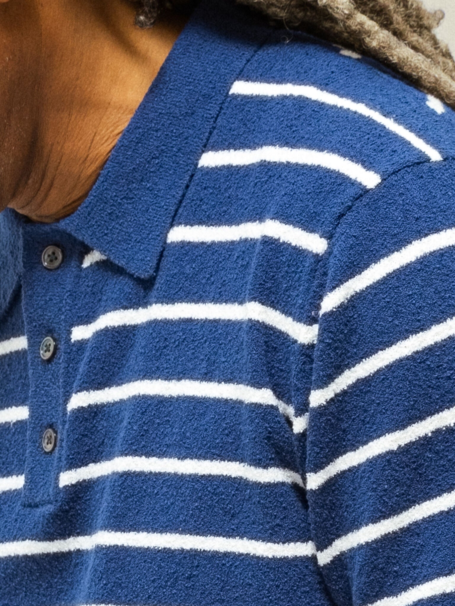 Modelshot / Estate Blue / Detail